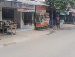 Toko Fatih di Mekarwangi: Surga Belanja Plastik dan Bahan Kue yang Ramai Pembeli