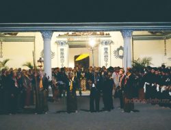 Tradisi Sakral Kirab Pusaka 1 Suro di Kraton Kasunanan Surakarta Hadiningrat.