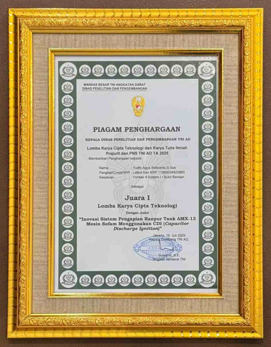 Komandan Batalyon Kavaleri 6Naga Karimata, Letkol Kav Yudhi Agus Setiyanto, S.Sos raih Juara I Lomba Karya Cipta Teknologi dan Karya Tulis Ilmiah TNI Angkatan Darat Tahun 2025. (Dok. Istimewa)