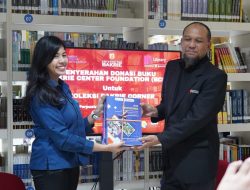 BCF Serahkan Prosiding Campus Leaders Program untuk Menambah Koleksi Literasi di Universitas Bakrie