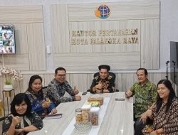 Teras Narang Datangi Kantor Pertanahan Palangkaraya, Soroti Biaya PNBP