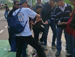 Jurnalis Turun ke Jalan: GWI Kota Tangerang Ikut Aksi Demo dan Semangati Pendemonstrasi