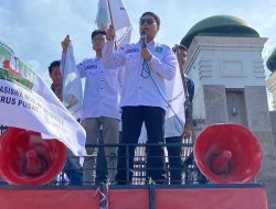 PP KAMMI Gelar Aksi di DPR, Desak Hapus Tunjangan dan Sahkan RUU Perampasan Aset