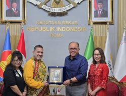 Doa untuk Indonesia: Pelayanan Penyegaran Rohani di Italia Membawa Harapan