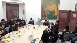 Suasana rapat Perisai Syarikat Islam saat pembentukan Koperasi Perisai SI. (Dok. Istimewa)