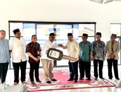 BPKH R.I dan Hidir Foundation Sinergi Tebar Manfaat: Prof. Dr. Achmad Tjachja menerima Mobil Layanan Umat