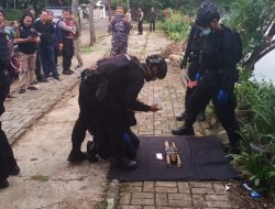 Mortir Ditemukan di Pinggir Danau Komplek, Tim Gegana Sigap Mengamankan