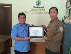 Perhutani KPH Bandung Utara Terima Penghargaan dari Kwarcab Pramuka Kota Bandung