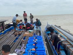 Kapal Ekspedisi Tenggelam, TNI AL Selamatkan Crew di Tengah Gelombang