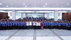 Wali Kota Jaktim Serahkan SK kepada 411 PPPK Paruh Waktu