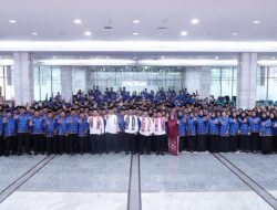 Wali Kota Jaktim Serahkan SK kepada 411 PPPK Paruh Waktu