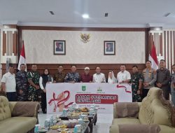 TNI AL Kodaeral IV Dampingi Pemko Batam Salurkan Bantuan Kemanusiaan