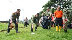 Jaga Jakarta Bersih, Pangdam Jaya Bersama Forkopimda Pimpin Kerja Bakti Serentak di Seluruh Wilayah Kodam Jaya