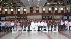 Gema sholawat ribuan Anggota BPD Jawa Timur sambut Prof Reda, perkuat sinergi Jaga Desa untuk Indonesia berdaulat. (Dok. Istimewa)