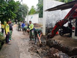 TMMD Ke-127 Kodim Depok Genjot Pembuatan Drainase di Sukamaju, Progres Capai 93 Persen