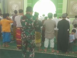 Satgas TMMD Depok Tarawih Bersama Warga di Masjid Baitul Rahim
