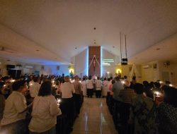 Vigili Paskah di Kalideres Berlangsung Khidmat, Umat Rayakan Kebangkitan dengan Penuh Harapan