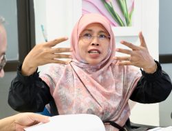 Anggota DPRD Jabar Hj. Siti Muntamah Dukung Permen Komdigi Tentang Pembatasan Akses Medsos Bagi Anak
