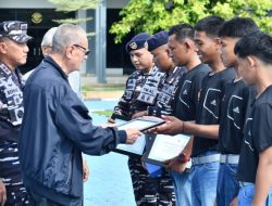 Apresiasi Atlet Berprestasi Ajang Kejurnas, Dankodaeral IV Berikan Penghargaan Atlet Layar Kepri