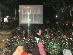 Kebersamaan Satgas TMMD dan Warga Desa Godo Terjalin Hangat Lewat Nobar Bareng