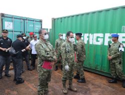 Kasum TNI Tinjau Kapal Penyelundup LTJ dan Radioaktif Ilegal di Batam
