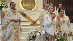 Kardinal Suharyo Pimpin Pernikahan Suci Carolus Raditya dan Klara Fidelia