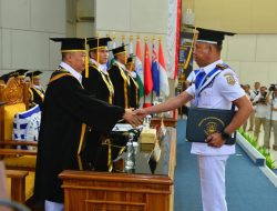 Dansekopaska Letkol Laut Mulya Abadi Raih Gelar Magister Seskoal