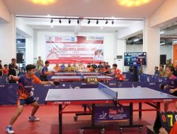 Wali Kota Jakarta Timur Tinjau Turnamen Tenis Meja Piala Wali Kota di Grand Cakung