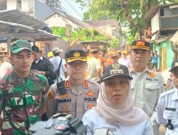 Demi Kembalikan Fungsi Fasos-Fasum, Tujuh Bangunan Liar di Kampung Bali Ditertibkan