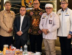 Sandy Tumiwa Dampingi Sultan Sepuh Cirebon Silaturahmi dengan Wakil Ketua DPR Sufmi Dasco Ahmad