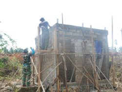 Pembangunan MCK Masjid Desa Polewali Masuki Tahap Pembongkaran Papan Mal Tiang Cor
