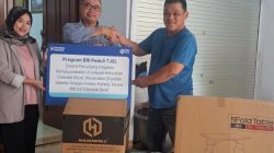 BRI BO Lebak Bulus Salurkan Bantuan TJSL BRI Peduli untuk Karang Taruna RW 04