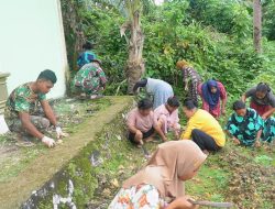 Satgas TMMD Ke-129 Kodim 1311/Morowali Bersama Warga Gelar Kerja Bakti Bersihkan Masjid Desa Polewali Satgas TMMD Ke-129