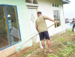 Satgas TMMD Ke-129 Kodim 1311/Morowali Percantik Masjid Desa Umbele dengan Pengecatan