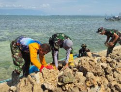 Semangat Gotong Royong, Warga dan Satgas TMMD Kumpulkan Batu untuk Material Rabat Jalan di Desa Polewali