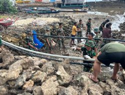 Kumpulkan Material Batu, Satgas TMMD Ke-129 Kodim 1311/Morowali Percepat Pekerjaan Rabat Jalan di Desa Polewali