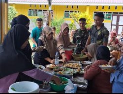Guru SDN Umbele Siapkan Jamuan Makan sebagai Bentuk Terima Kasih kepada Satgas TMMD Ke-129