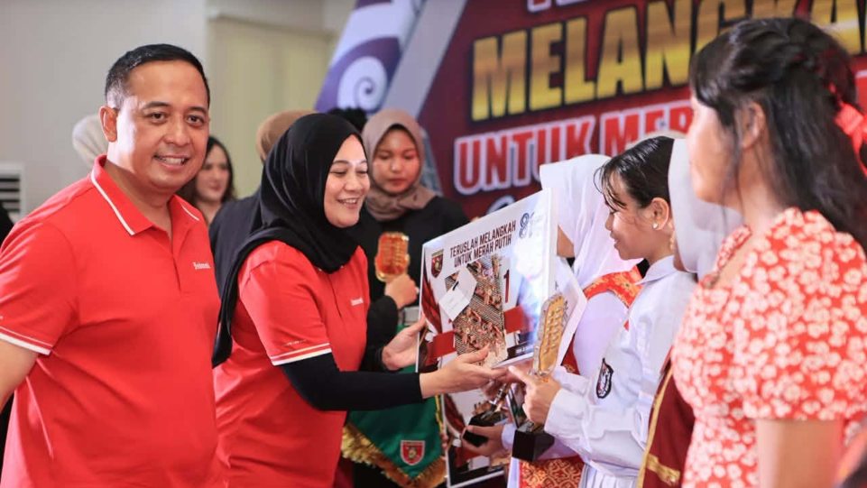 Foto 7 - Mayjen Krido Pramono rayakan HUT ke-81 RI lewat panggung musik Teruslah Melangkah untuk Merah Putih. (Dok. Istimewa)