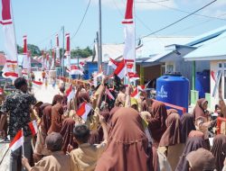 Siswa-Siswi Antusias Sambut Kunjungan Tim Wasev TMMD Ke-129 di Kepulauan Umbele