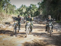 Wairjenad Tinjau Pembukaan Jalan TMMD Ke-129 dan Serahkan Bantuan Sembako kepada Warga Desa Polewali