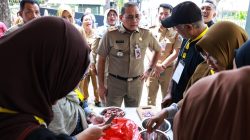Arifin Dorong Ibu Rumah Tangga Johar Baru Kembangkan Usaha Kuliner Lewat Pelatihan UEP