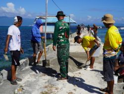 Dipimpin Pasiter, Satgas TMMD dan Masyarakat Gotong Royong Cor Dermaga Umbele