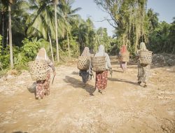 Masyarakat Kepulauan Umbele Mulai Nikmati Jalan Hasil Program TMMD ke-129