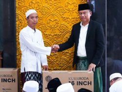 Hadiri Maulid Nabi di Pisangan Timur, Wali Kota Munjirin Serahkan Tiga Kursi Roda