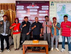 Dialog bersama Uskup Amboina, Ketua Presidium Pengurus Pusat PMKRI, dititipkan pesan moral