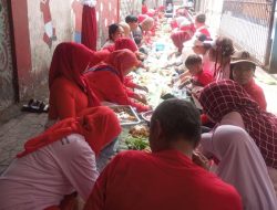 HUT Kemerdekaan RI ke-81, Warga Pasar Sindanglaya Bandung Kompak Gelar Botram