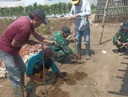 Subsektor 1 Kertasari Laksanakan Pembuatan Lubang Biopori di Kp. Lebak Sari