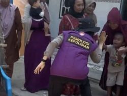 Dua Hari Menemani Warga Manggarai Barat, Tim Trauma Healing Polda Jateng Bantu Pulihkan Kekuatan Psikologis Warga Terdampar Gempa