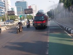 Kodam Jaya Kerahkan 147 Water Tank Bersihkan Debu Vulkanik di Sejumlah Wilayah
