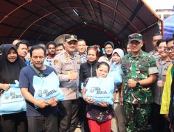 Perduli Sesama, KODIM 0504/JAKARTA SELATAN Berikan Bantuan Kepada Korban Kebakaran di KEBAYORAN LAMA